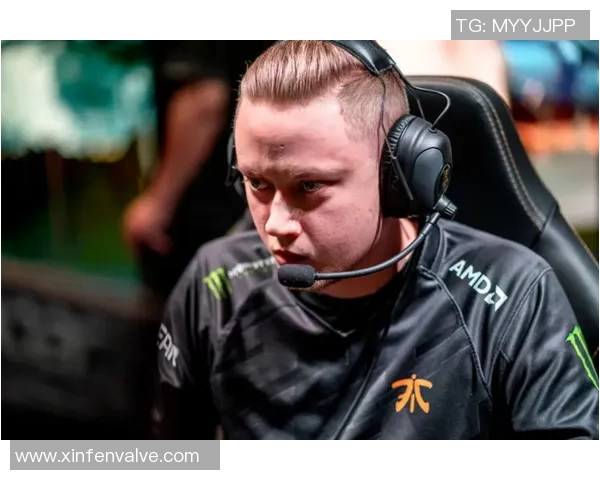 电竞赛后复盘RNG与LNG对决中的战术意识与决策分析实时新闻